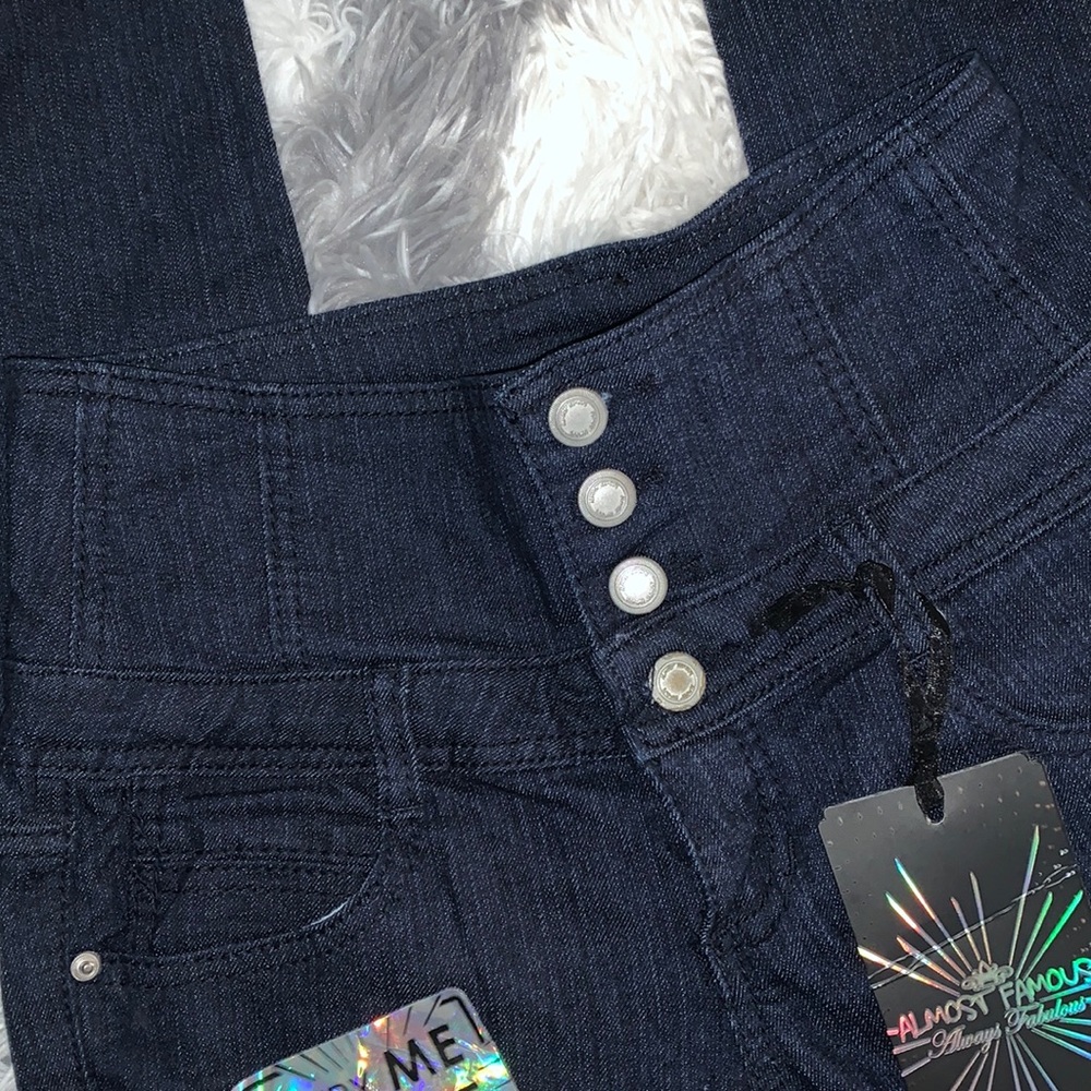 Almost Famous High Rise Jeans - Picture 3 of 8